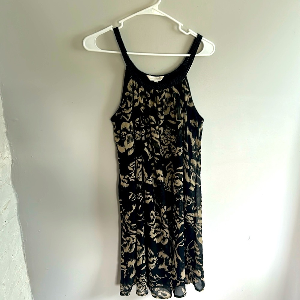 Women’s black and tan Floral cocktail dress - medium